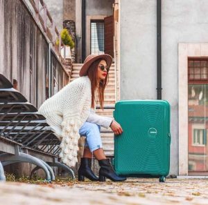 מזוודה קשיחה גדולה 28” American Tourister Soundbox