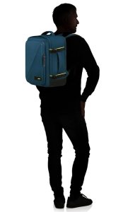 תיק גב לנסיעות לואו קוסט 40X30X20 ס"מ American Tourister Take2Cabin