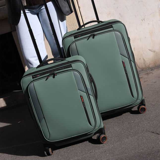 מזוודות איכותיות מחומר עמיד במים Samsonite Glazed 39